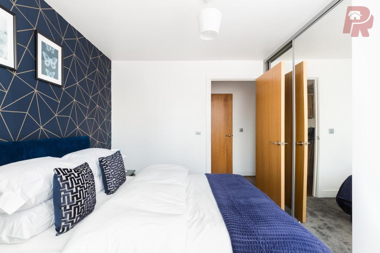 Granville Street - Spacious 2 Bedroom Centre *